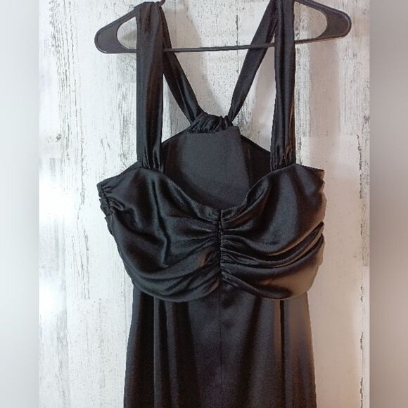 Authentic St John Couture - Picture 4 of 8